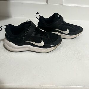 Boys Nikes